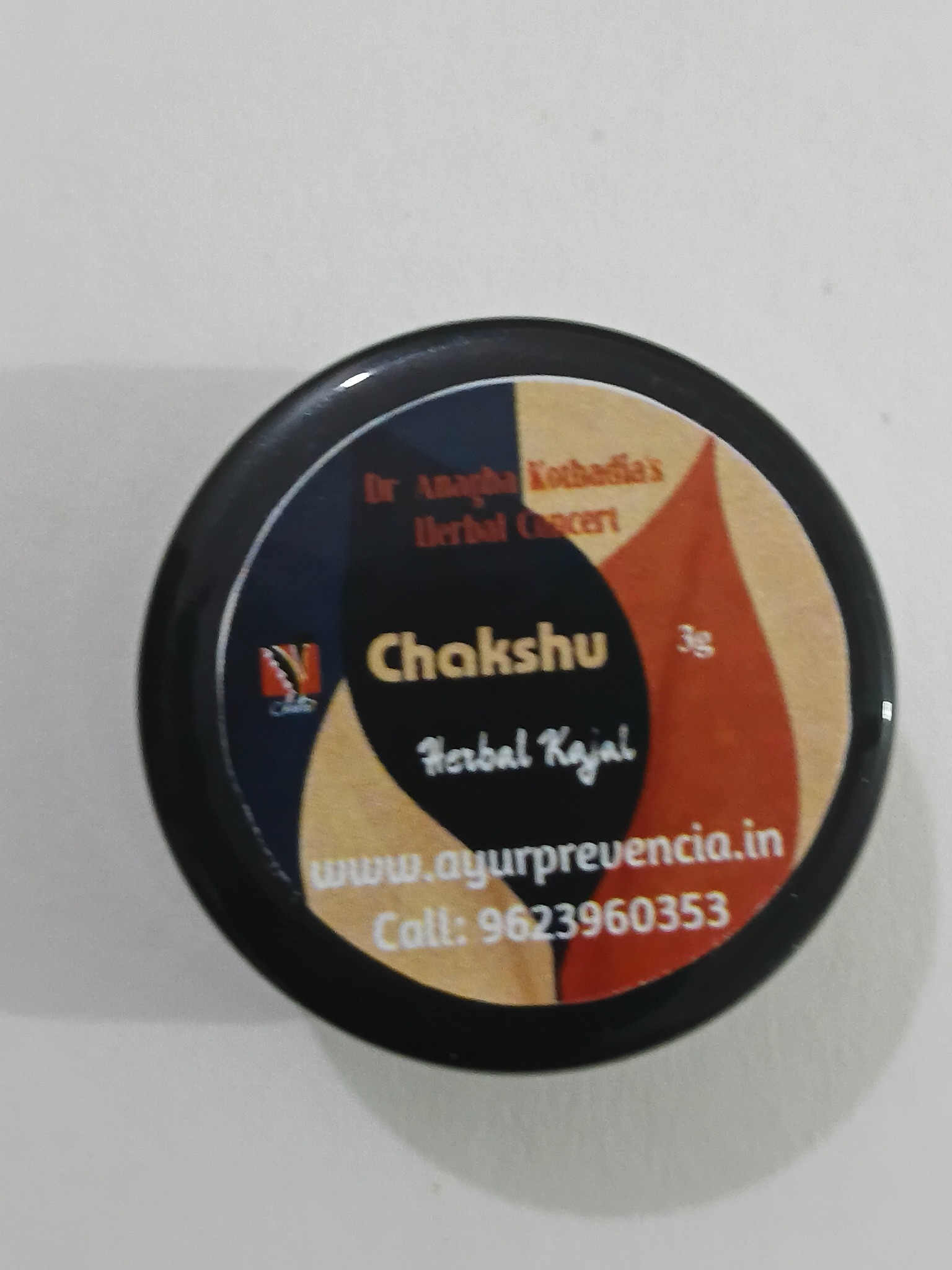 "Chakshu" Ayurvedic herbal kajal made from coconut oil